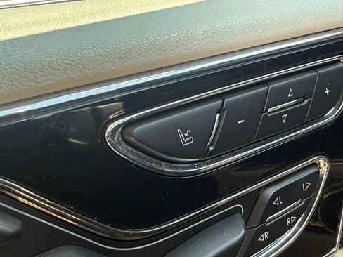 Used 2019 Lincoln Navigator Reserve w/ Cargo Package AWD/4WD image 31