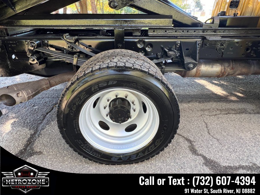 Used 2011 Ford F550 4x4 Regular Cab Super Duty w/ Payload Upgrade Pkg image 35