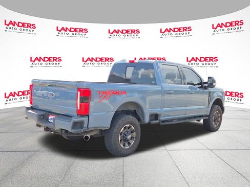 Used 2023 Ford F250 Lariat w/ Lariat Ultimate Package AWD/4WD image 3