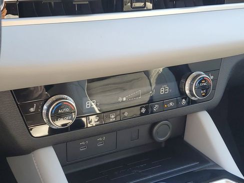 New 2026 Mitsubishi Outlander SE image 29