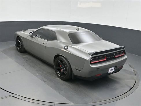 Used 2018 Dodge Challenger SRT Hellcat image 33