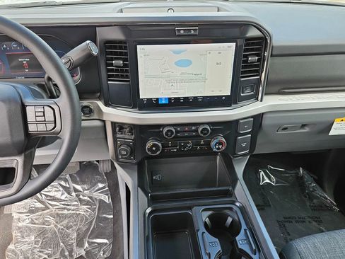 New 2026 Ford F250 XLT w/ XLT Premium Package AWD/4WD image 24