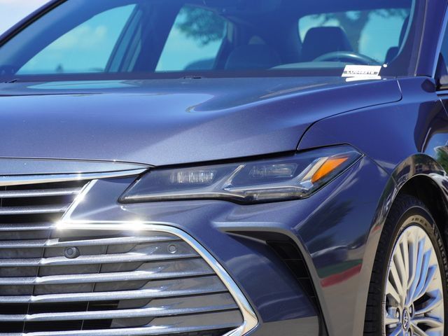 Used 2020 Toyota Avalon Limited w/ Advanced Safety Package FWD image 4