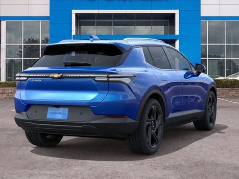 New 2026 Chevrolet Equinox EV LT w/ Convenience Package II FWD image 4