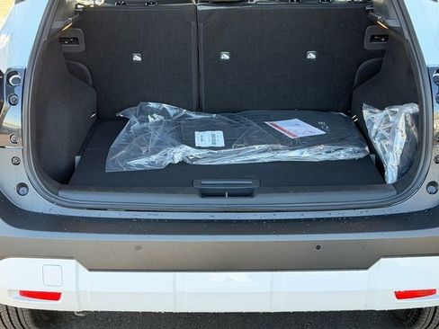 New 2026 Nissan Kicks SV w/ SV Premium Package FWD image 4