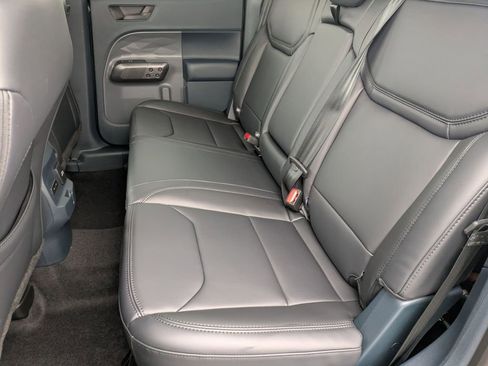 New 2026 Ford Maverick Lariat w/ Black Appearance Package image 18