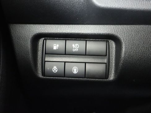 Used 2022 Nissan Leaf SV w/ Protection Package image 15