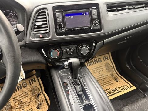 Used 2021 Honda HR-V LX image 24