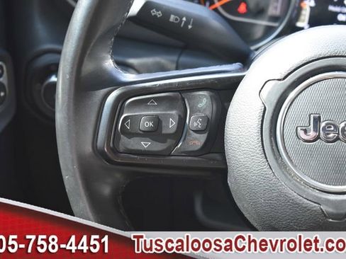 Used 2018 Jeep Wrangler Unlimited Sport S image 25