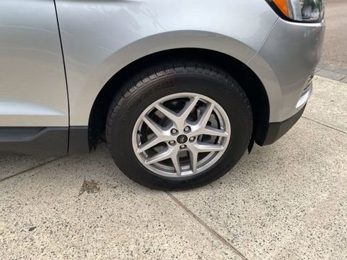 Used 2024 Ford Edge SEL image 14