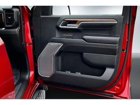 Used 2025 Chevrolet Silverado 1500 High Country w/ Technology Package image 29