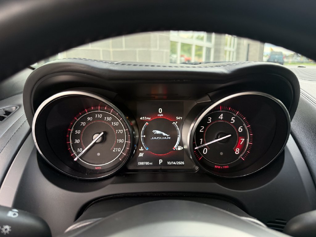 Used 2016 Jaguar F-TYPE R AWD/4WD image 35