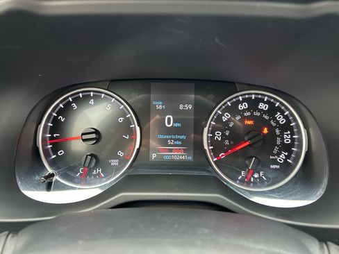 Used 2021 Toyota RAV4 LE AWD/4WD image 24