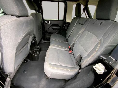 Used 2024 Jeep Wrangler Unlimited Sport AWD/4WD image 20