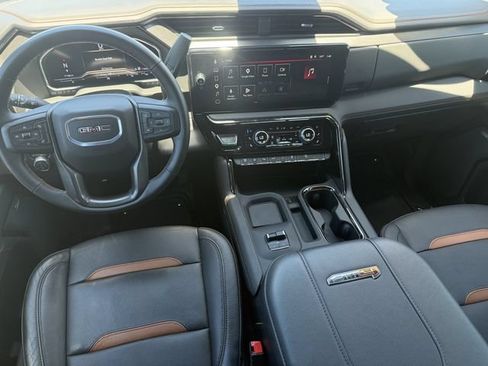 Used 2024 GMC Sierra 2500 AT4 w/ AT4 Premium Plus Package AWD/4WD image 16
