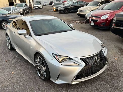 Used 2016 Lexus RC 200t RWD image 3