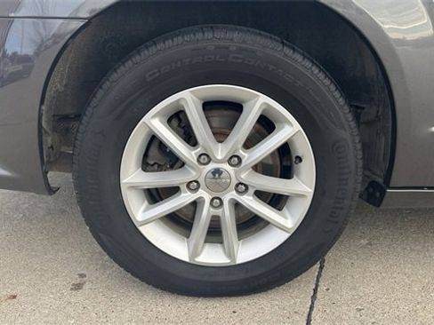 Used 2019 Dodge Grand Caravan SXT image 11