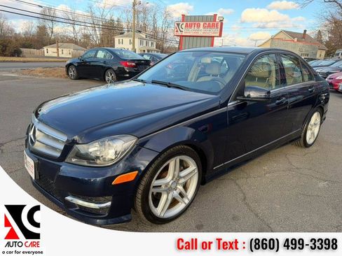 Used 2012 Mercedes-Benz C 300 Sport image 3