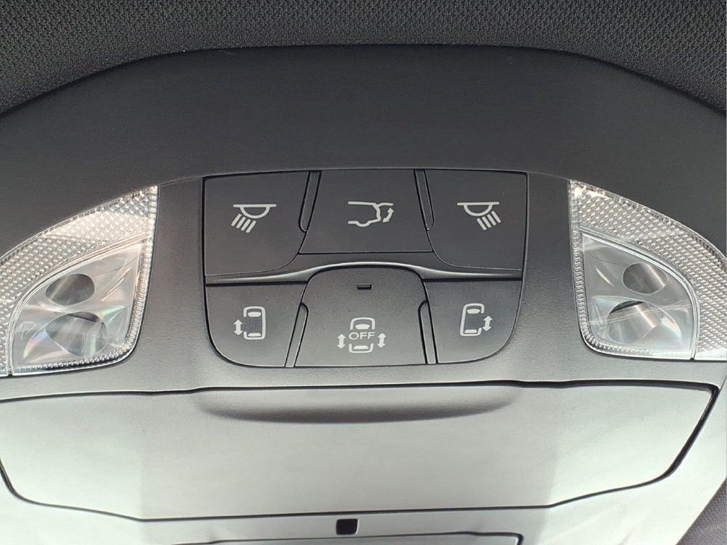 Used 2022 Chrysler Pacifica Touring-L w/ S Appearance Package FWD image 22