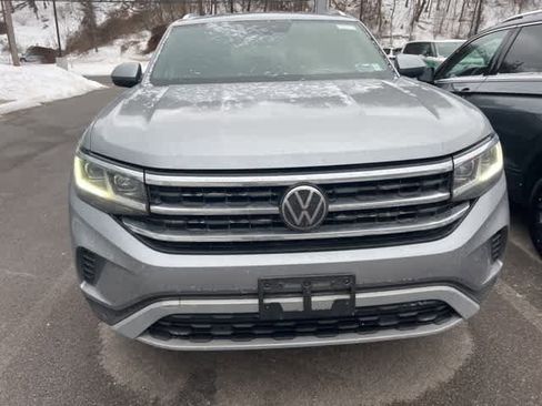 Used 2023 Volkswagen Atlas Cross Sport SE w/ Black Wheel Package image 7