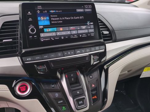 Certified 2025 Honda Odyssey Touring image 16