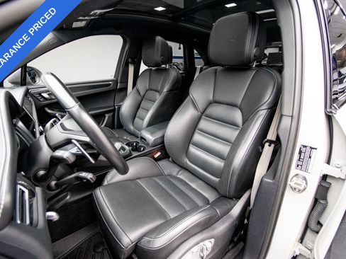 Used 2023 Porsche Macan GTS w/ Premium Package Plus AWD/4WD image 13