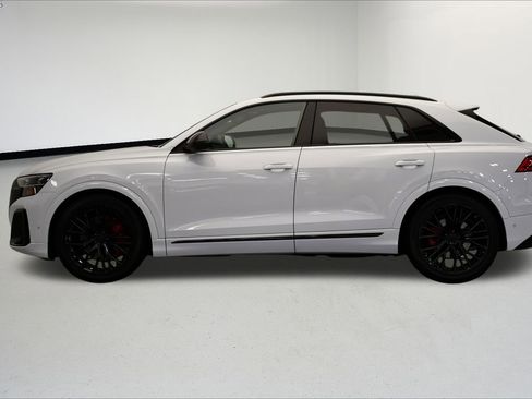 New 2026 Audi SQ8 Prestige image 2