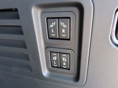 New 2026 Chevrolet Traverse High Country w/ LPO, Floor Liner Package AWD/4WD image 21