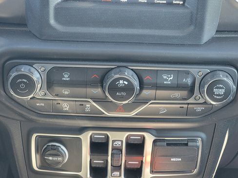 Certified 2020 Jeep Wrangler Unlimited Sport S image 24