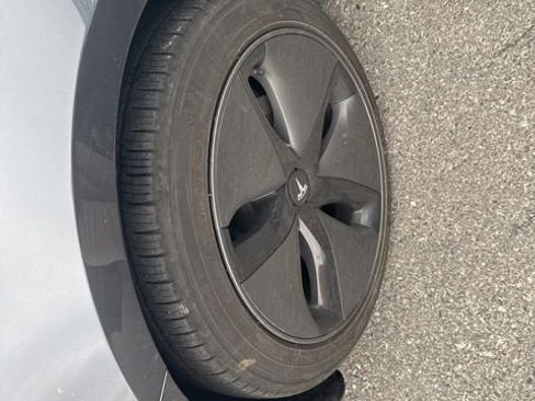 Used 2018 Tesla Model 3 Long Range image 32