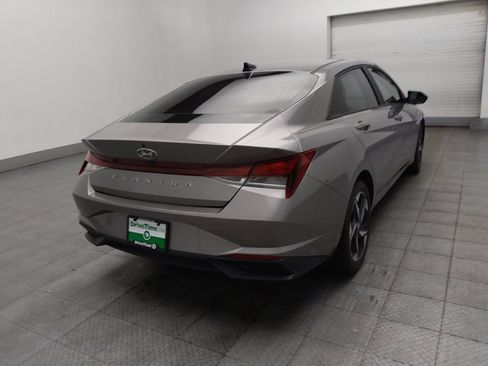 Used 2023 Hyundai Elantra SEL w/ Convenience Package FWD image 9