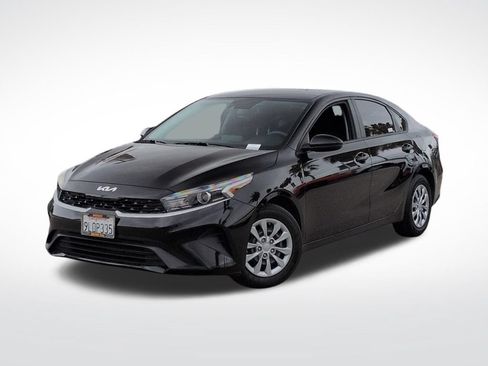 Used 2024 Kia Forte LX FWD image 1