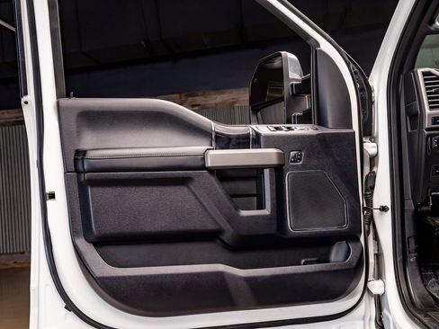 Used 2020 Ford F350 Platinum image 28