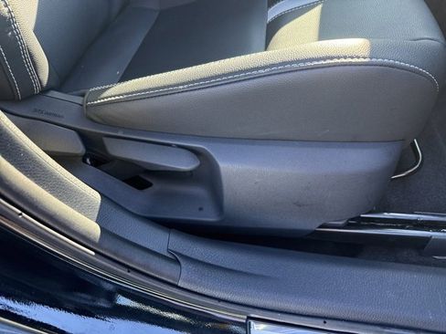 Used 2025 Toyota Camry SE image 25