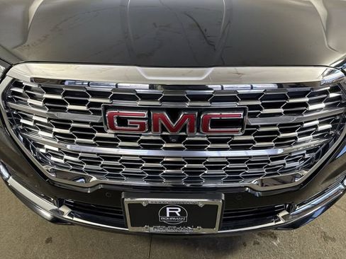 Used 2022 GMC Terrain Denali w/ Denali Premium Package image 27