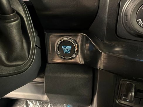New 2026 Ford F250 Lariat w/ Black Appearance Package AWD/4WD image 19