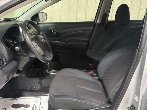 Used 2017 Nissan Versa SV image 12