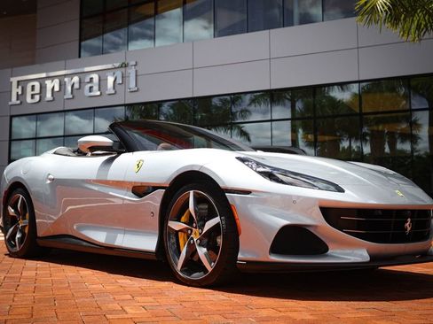 Certified 2023 Ferrari Portofino M image 31