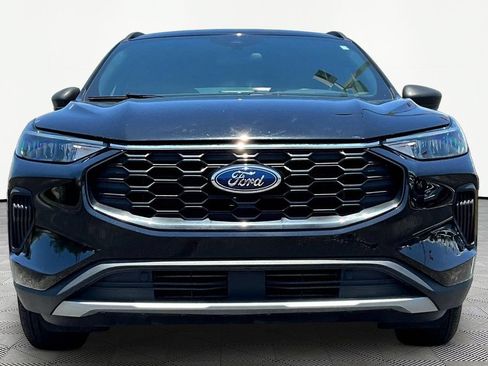 Used 2025 Ford Escape ST-Line FWD image 2
