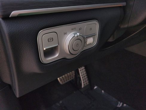 Certified 2026 Mercedes-Benz GLS 450 4MATIC image 28