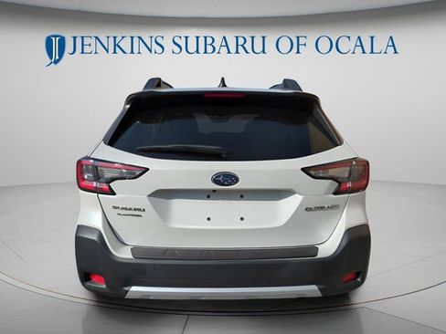 Used 2023 Subaru Outback Limited image 4