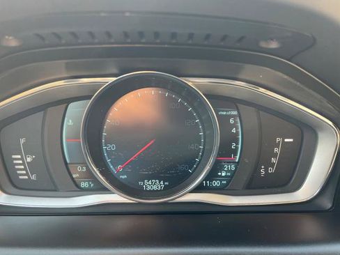 Used 2014 Volvo XC60 3.2 w/ Protection Package FWD image 12