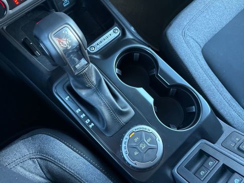 Used 2025 Ford Bronco Big Bend image 41