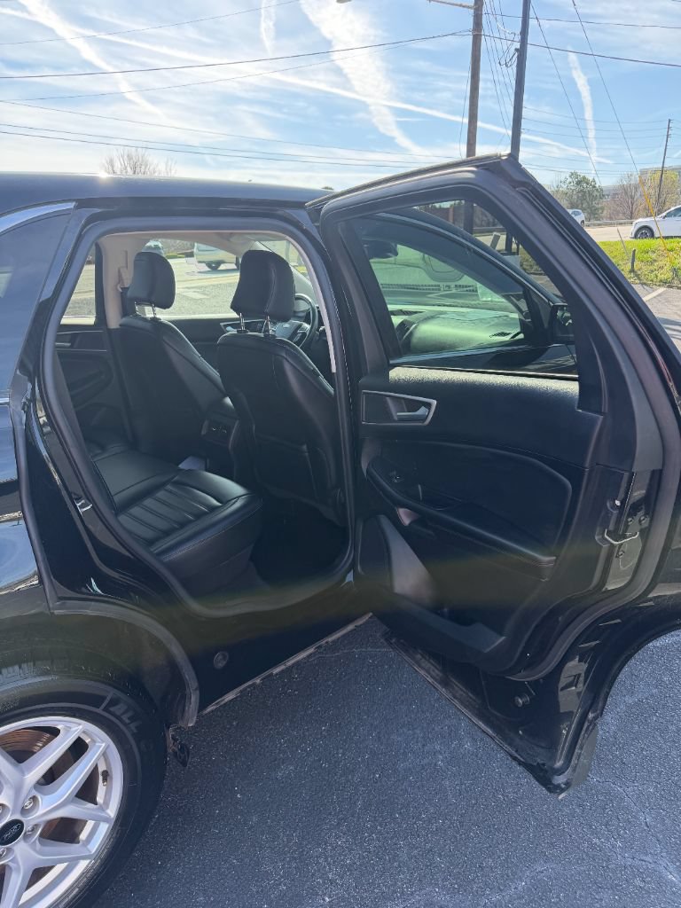 Used 2023 Ford Edge SEL AWD/4WD image 21
