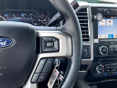 Used 2017 Ford F250 Lariat w/ Lariat Value Package AWD/4WD image 20