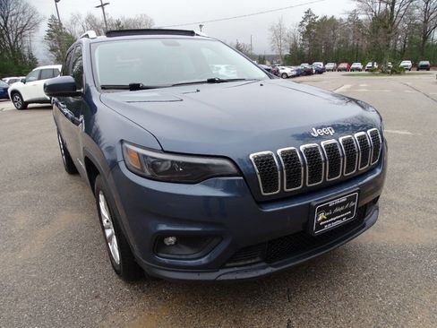 Used 2019 Jeep Cherokee Latitude Lux w/ Comfort & Convenience Group AWD/4WD image 5
