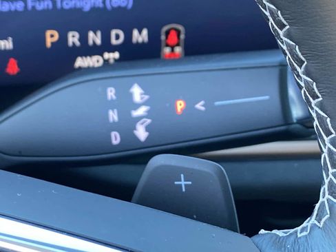 Used 2024 Buick Envision Sport Touring image 20