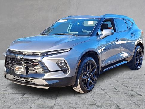 Used 2023 Chevrolet Blazer RS w/ Enhanced Convenience Package image 6