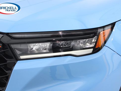 Used 2024 Honda Pilot TrailSport image 9