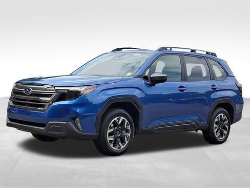 Used 2026 Subaru Forester Premium AWD/4WD image 3